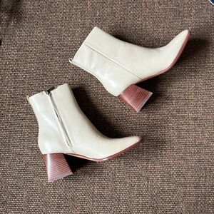 New Marc Fisher Floria Bootie